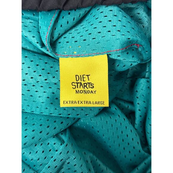 Diet Starts Monday Shorts XXL Mens Mesh Drawstring Waist Globe Graphic 6" - Picture 7 of 8